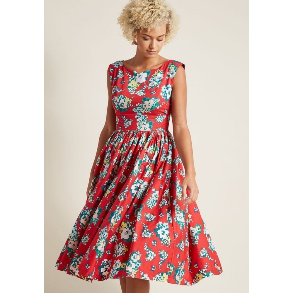Modcloth Fabulous Fit and Flare red floral sz L
